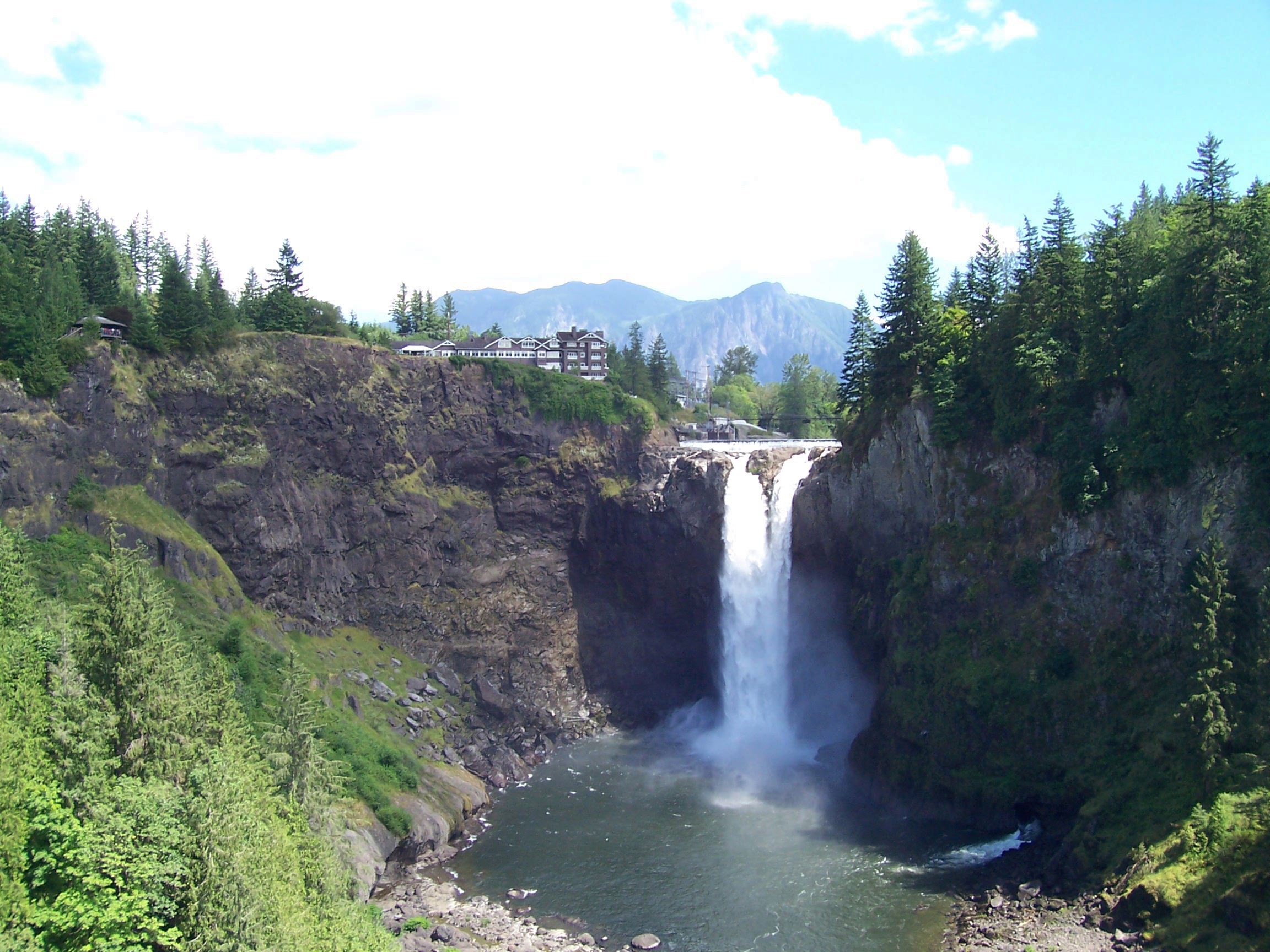 Snoqualmie Falls with Mount Si